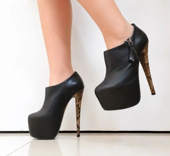 Bota couro legítimo TMLS 36