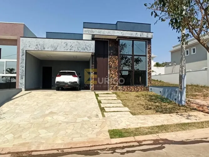 Casa em condomínio à venda no Condomínio Flor da Serra em Valinhos/SP