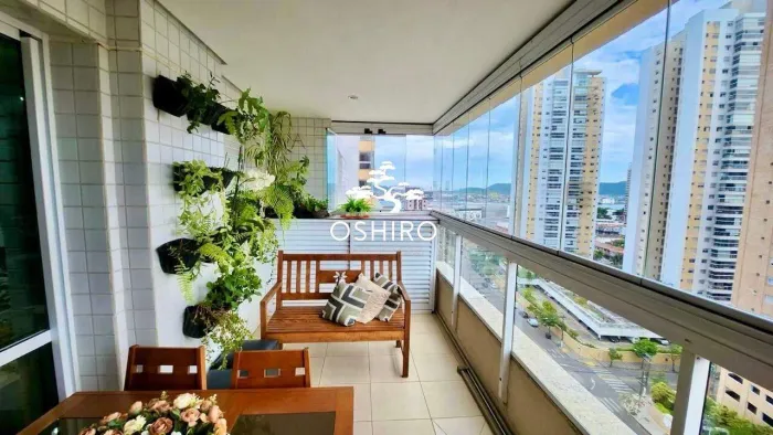 Apartamento a venda em condomínio clube na Ponta da Praia, Santos