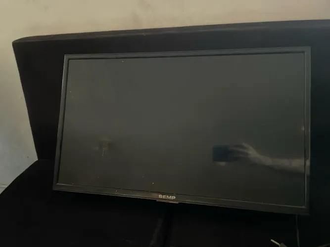 VENDO TELEVISÃO SEMP