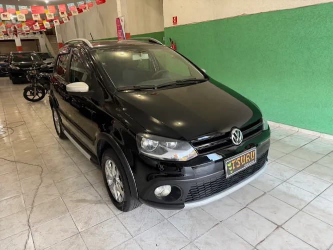 Volkswagen Crossfox 1.6 MI Total Flex 8V 5P 2014