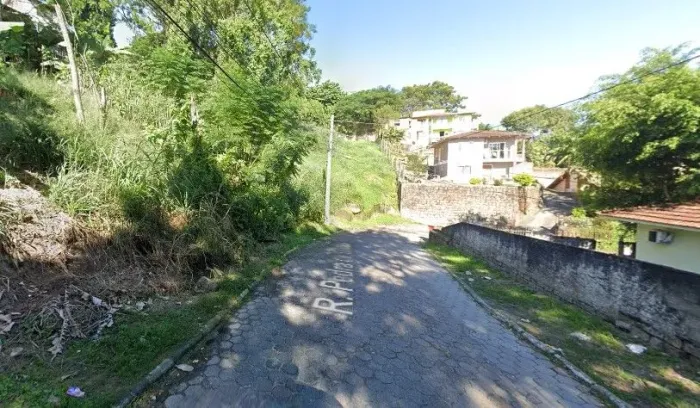 Terreno com 480 m² à venda em Saco Grande, Florianópolis.