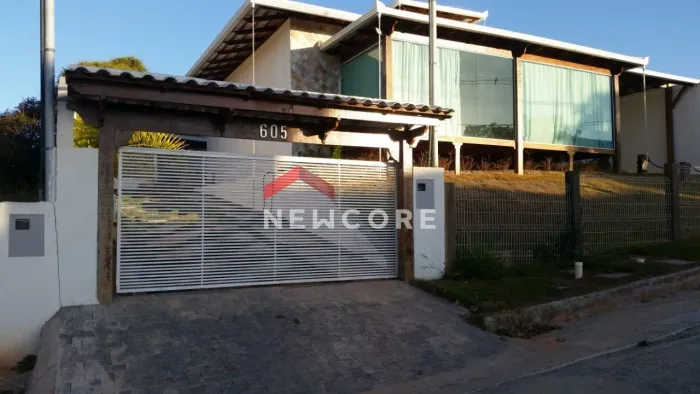 Casa de condomínio em Rua das Garças - Solar do Madeira - Contagem/MG