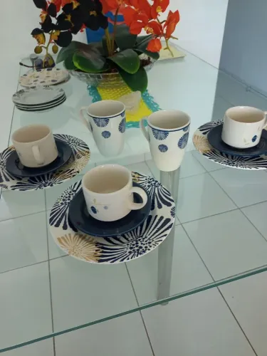 Jogo de Jantar e Café da Manhã