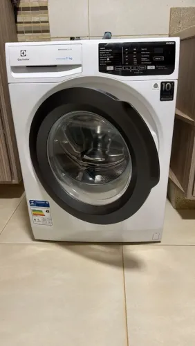 Máquina de lavar 11 kg Eletrolux 