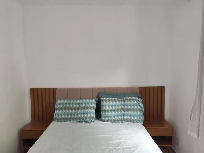 Cabeceira de Cama com gaveta e nicho 