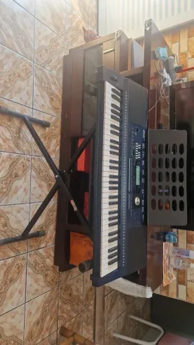 Teclado Roland E-X30