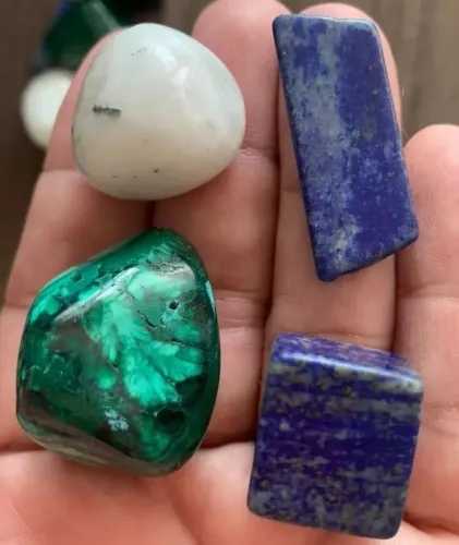 Kit com Lápis-lazúli, Malaquita e Pedra Da Lua Verdadeira