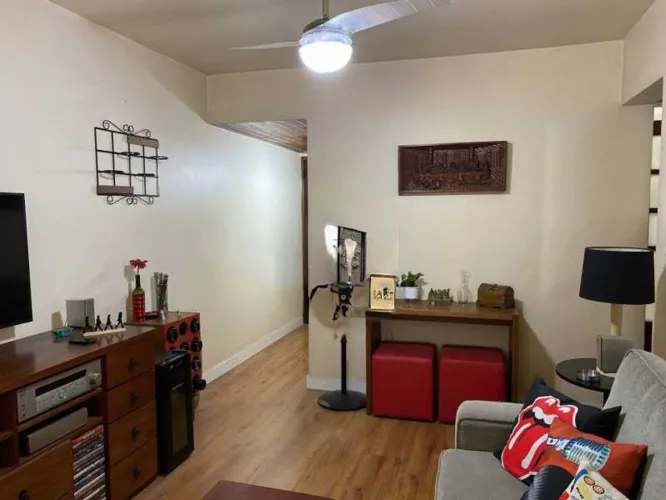 Apartamento - Padrão / Residencial / Catete