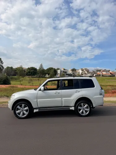 Mitsubishi Pajero HPE Full 3.2 4X4 T.i.dies. 5P AUT 2013