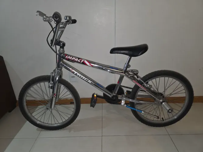 Bicicleta aro 20 cromada 