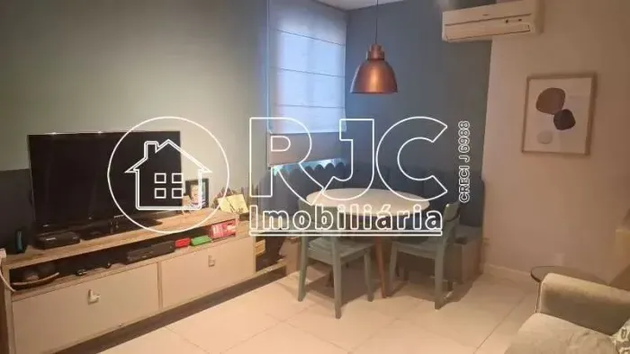 Imóvel para venda possui 65 metros quadrados com 2 quartos em Tijuca - Rio de Janeiro - RJ