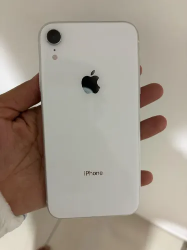 iPhone XR branco- Memória 64