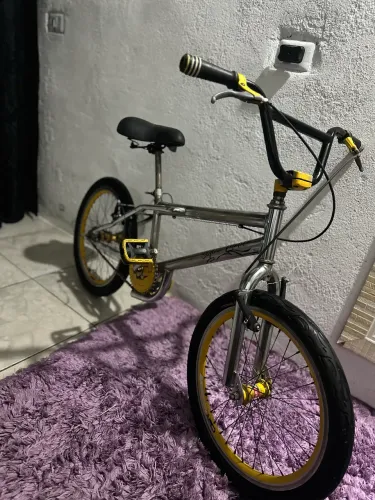 Bicicleta aro 20