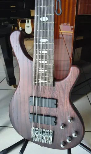 Contra Baixo Strinberg SAB66 de 6 cordas Novo Mixer Instrumentos Musicais