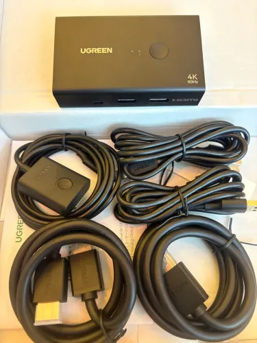 KVM UGREEN - Dock / HUB USB