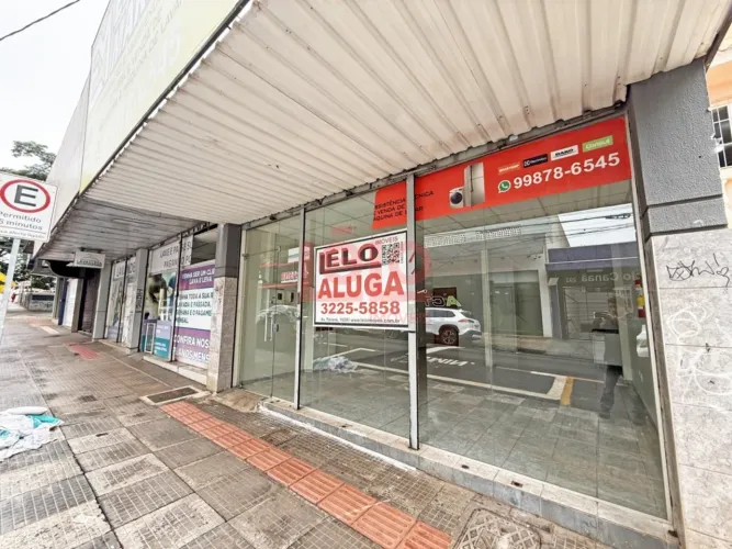 Sala comercial térrea no Cananeia, Zona 07 em Maringá, com 51 m²