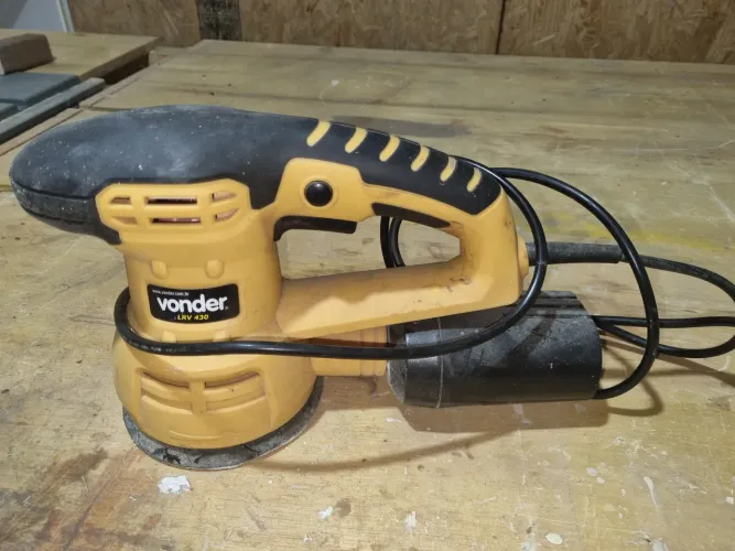Lixadeira Roto Orbital vonder LRV 430 ( potência 430w disco de 5 velocidade)
