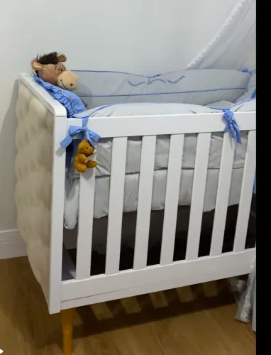 BERÇO CAPTONE VIRA CAMA BEBÊ 