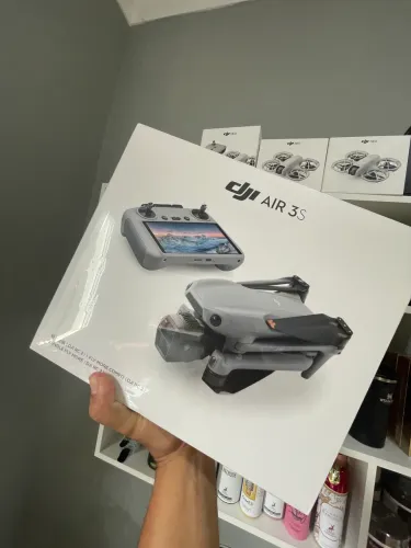 DJI Air 3s Combo Fly More c/ Tela