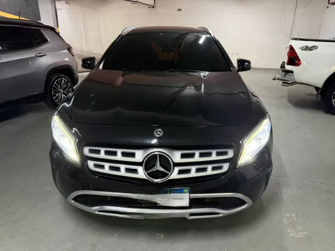 Mercedes-Benz GLA 200 Adv. 1.6/1.6 TB 16V Flex Aut. 2018