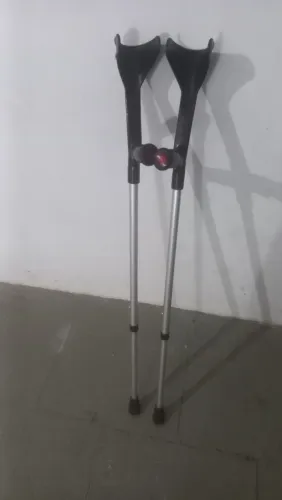 Par de muletas ajustável