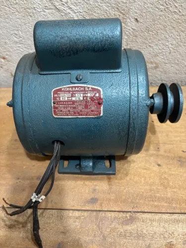 Motor Kohlbach 1/3 CV 110/220V com Polia Dupla - Funcionando