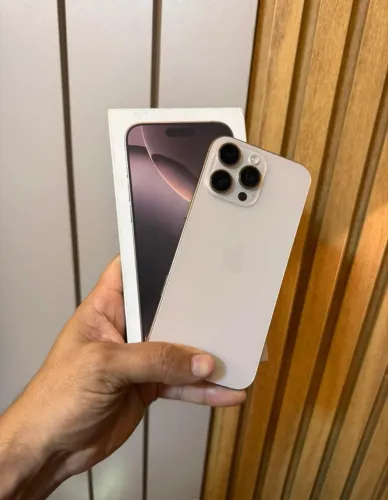 Celular iPhone 16 pro max