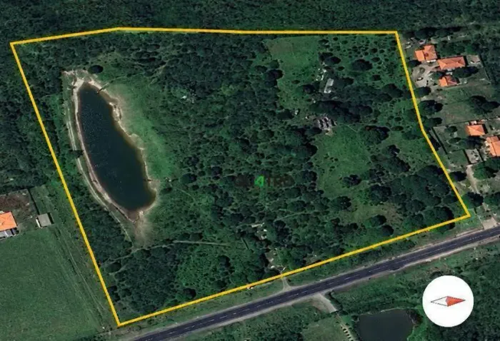 FAZENDINHA À VENDA 6 HECTARES ENTRE TURURU E UMIRIM/CE.