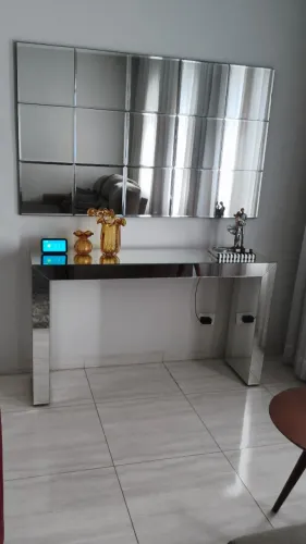 Aparador e Espelho 