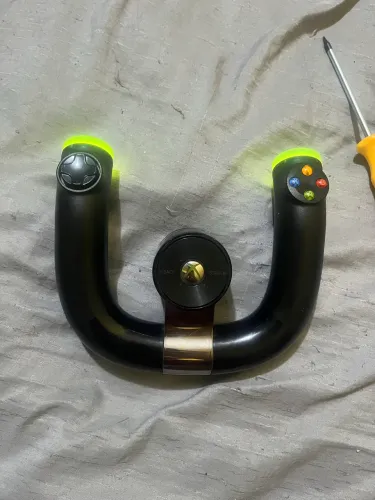 Xbox 360 Wireless Speed Wheel (Volante Sem Fio para Xbox 360)