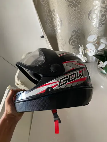 Capacete todo bom !!