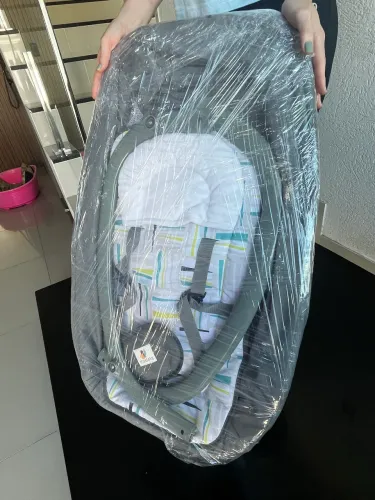 Cadeira de balanço infantil tecnológica