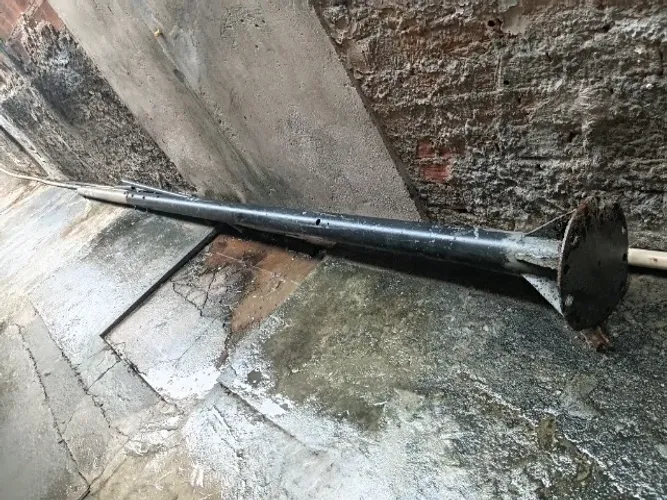 Vende-se ferro para estrutura de placa