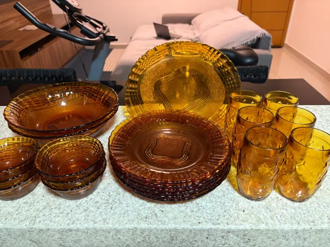 Conjunto duralex âmbar 