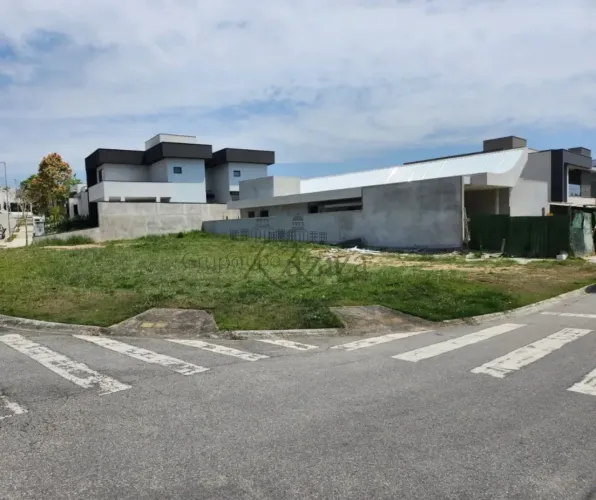 Terreno em Condomínio - Condomínio Monte Carlo - Urbanova - 508m².