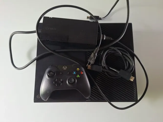 XBOX ONE  - PARA CONSERTO OU RETIRADA DE PEÇAS 