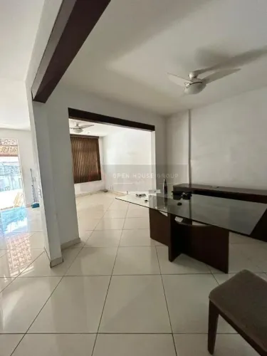 À Venda casa ampla com 4 quartos e 2 Suítes na Engenhoca Oportunidade!!!