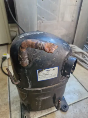 Compressor 1.5 HP funcionando