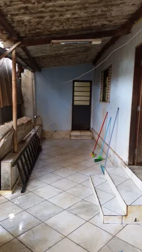 Casa no fundo