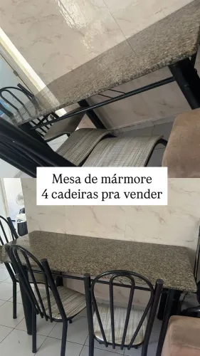 Mesa de mármore 
