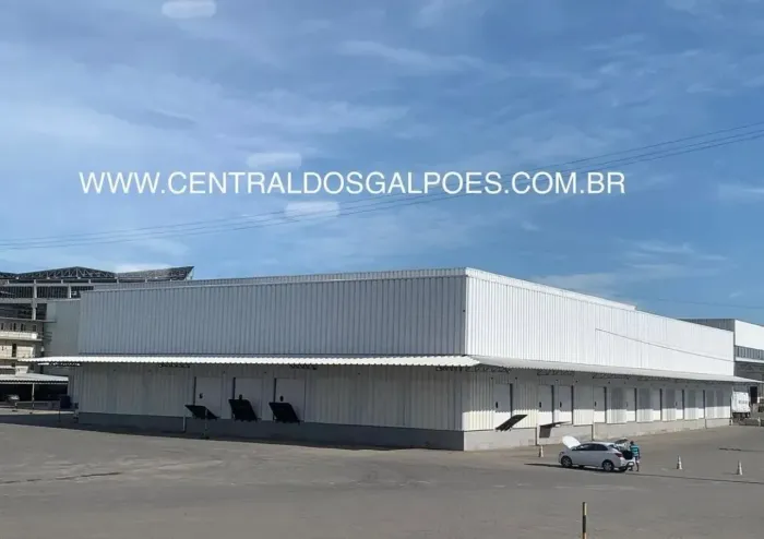 Galpão com 1000m2, bem , pé direito de 9 metros, pátio ,bem localizado facil acesso,