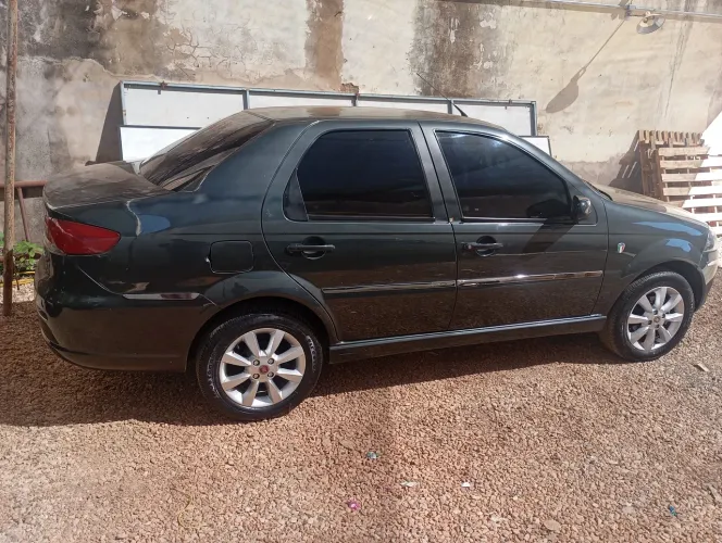 Fiat Siena HLX 1.8 MPI Flex 8V 4P 2008