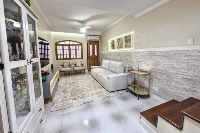 Sobrado para venda em Parque Colonial com 4 quartos, 132m²