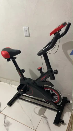 Vende-se bicicleta ergométrica nova, apenas um mês de uso 700$