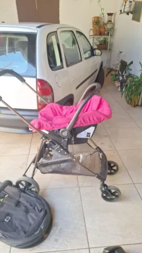 Carrinho de bebê galzerano com base