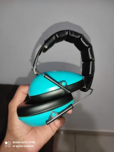 Abafador auricular infantil muito conservado. Barato!