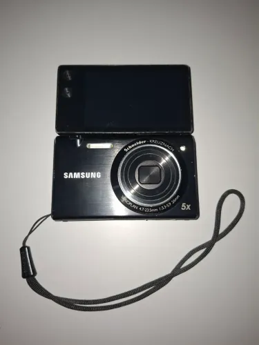 Câmera Samsung MV800 - Zoom 5x - Tela 180°