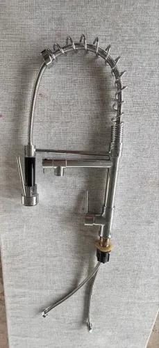 Torneira para água quente e fria