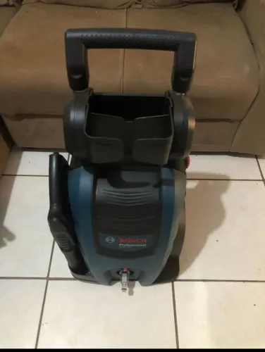 Lavadora de Alta Pressão Bosch GHP 220 ? Profissional / Nova / Completa